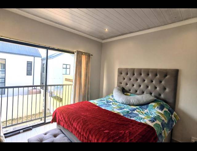 3 BEDROOM TOWNHOUSE FOR SALE IN PARKLANDS